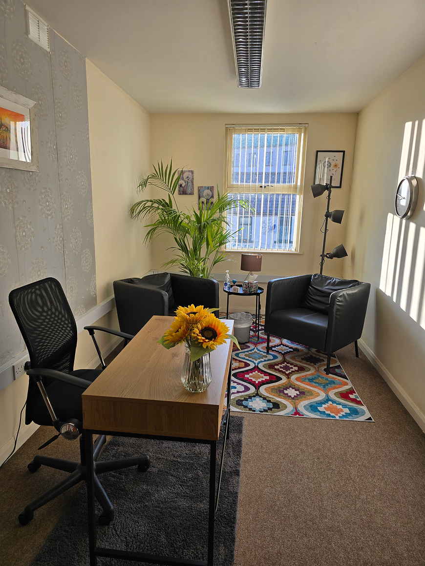 Consultation room 2 at Psymentalhealth